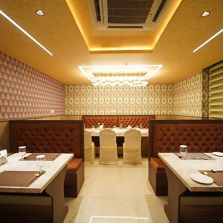 Hotel Ananta Sayana Бхубанешвар Екстериор снимка