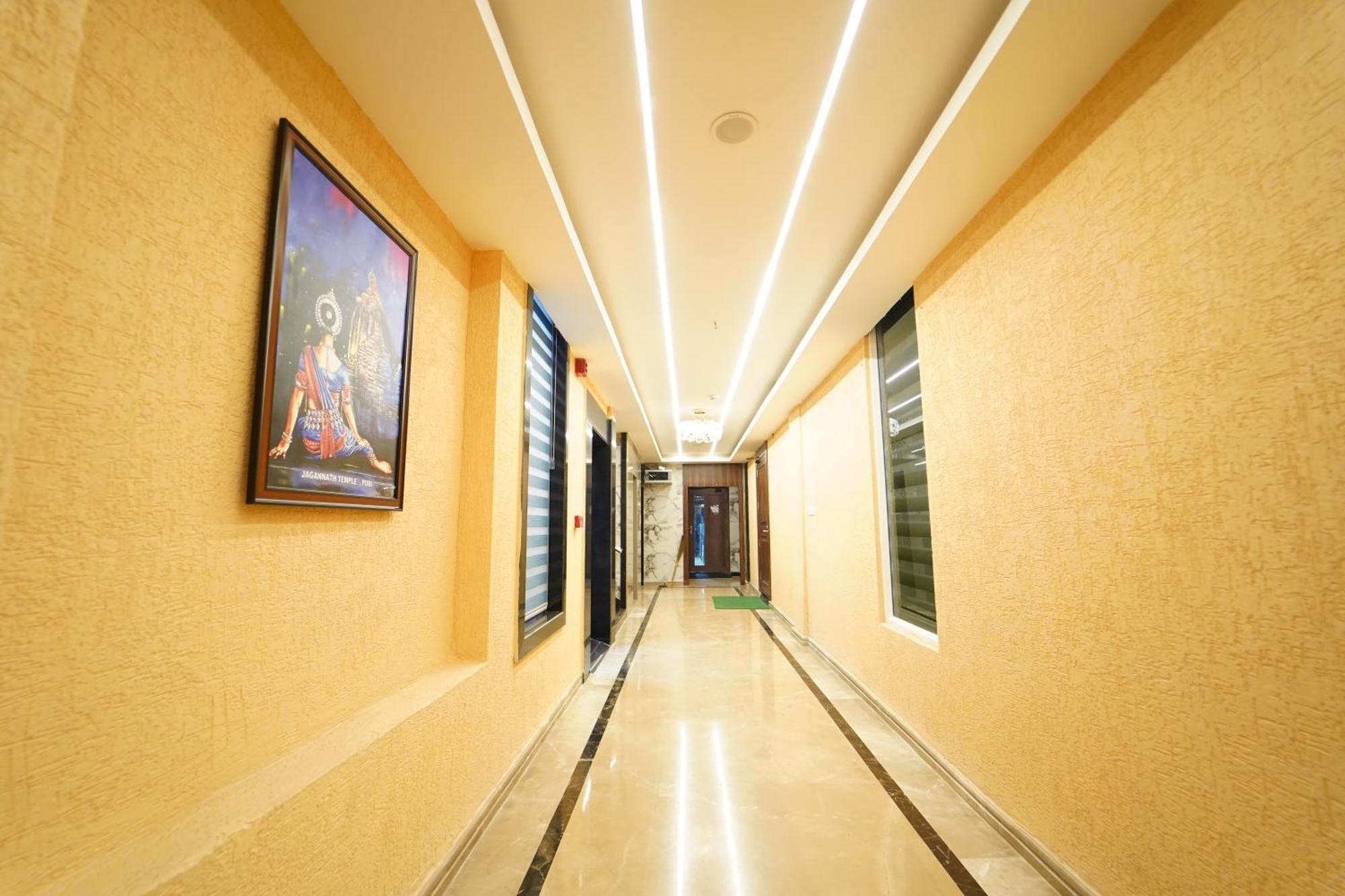 Hotel Ananta Sayana Бхубанешвар Екстериор снимка