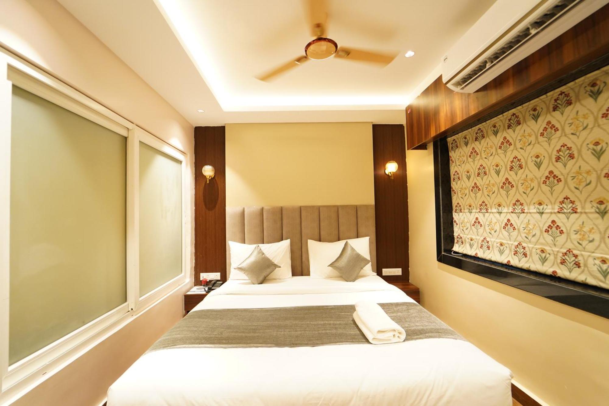 Hotel Ananta Sayana Бхубанешвар Екстериор снимка
