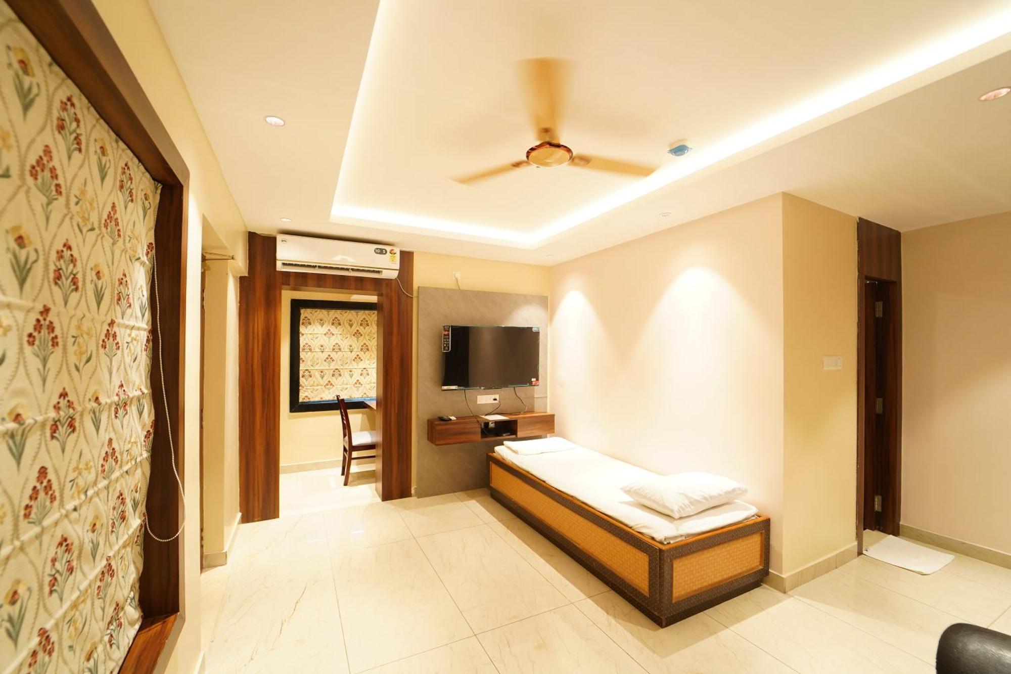 Hotel Ananta Sayana Бхубанешвар Екстериор снимка